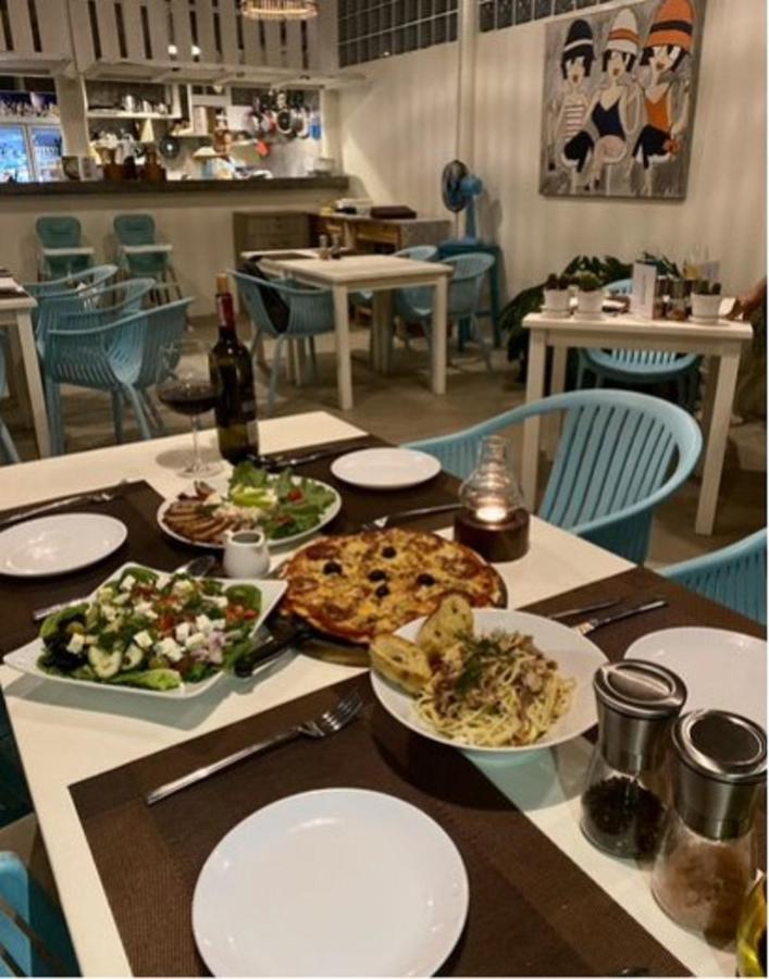 Le Petit Saint Tropez Ξενοδοχείο Khanom Εξωτερικό φωτογραφία